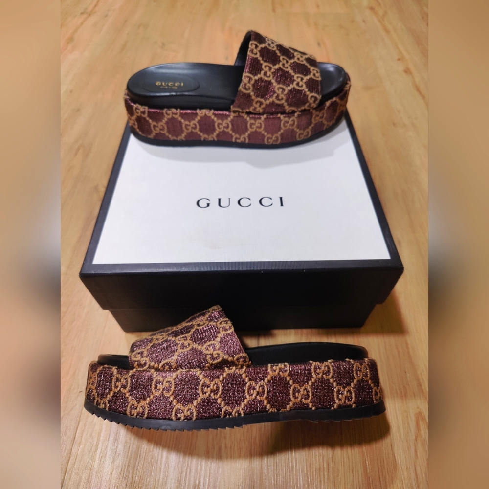 Gucci Heritage Lamé GG Platform Slides